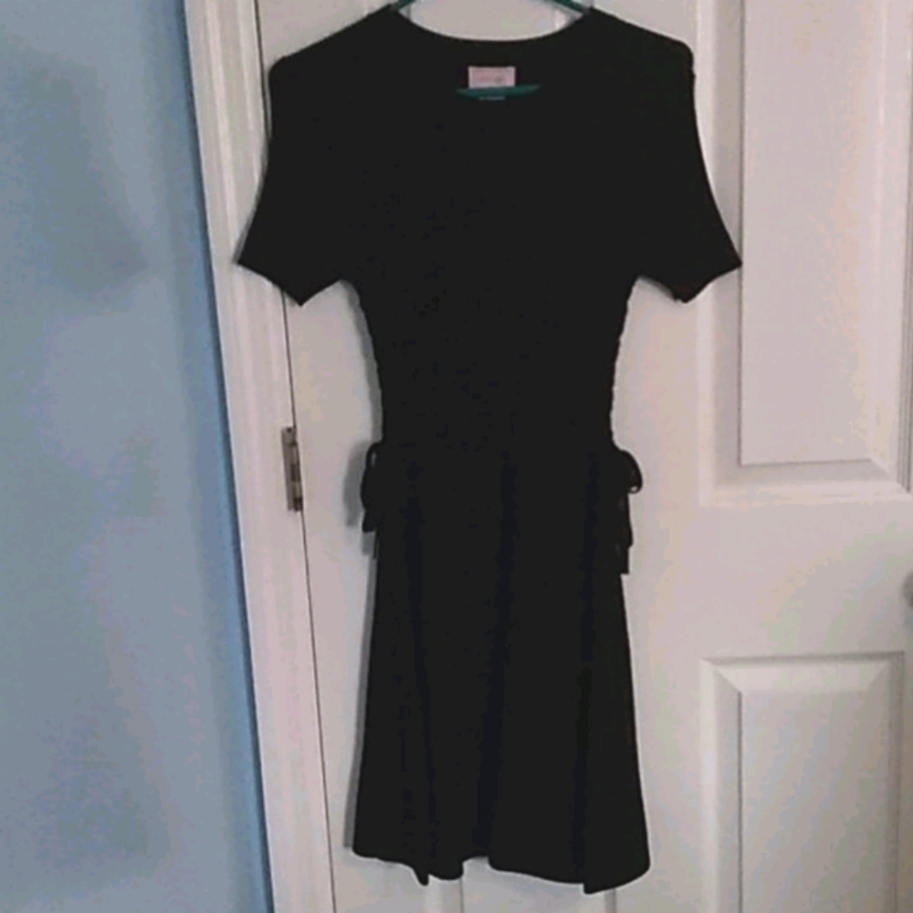 Love...ady black dress